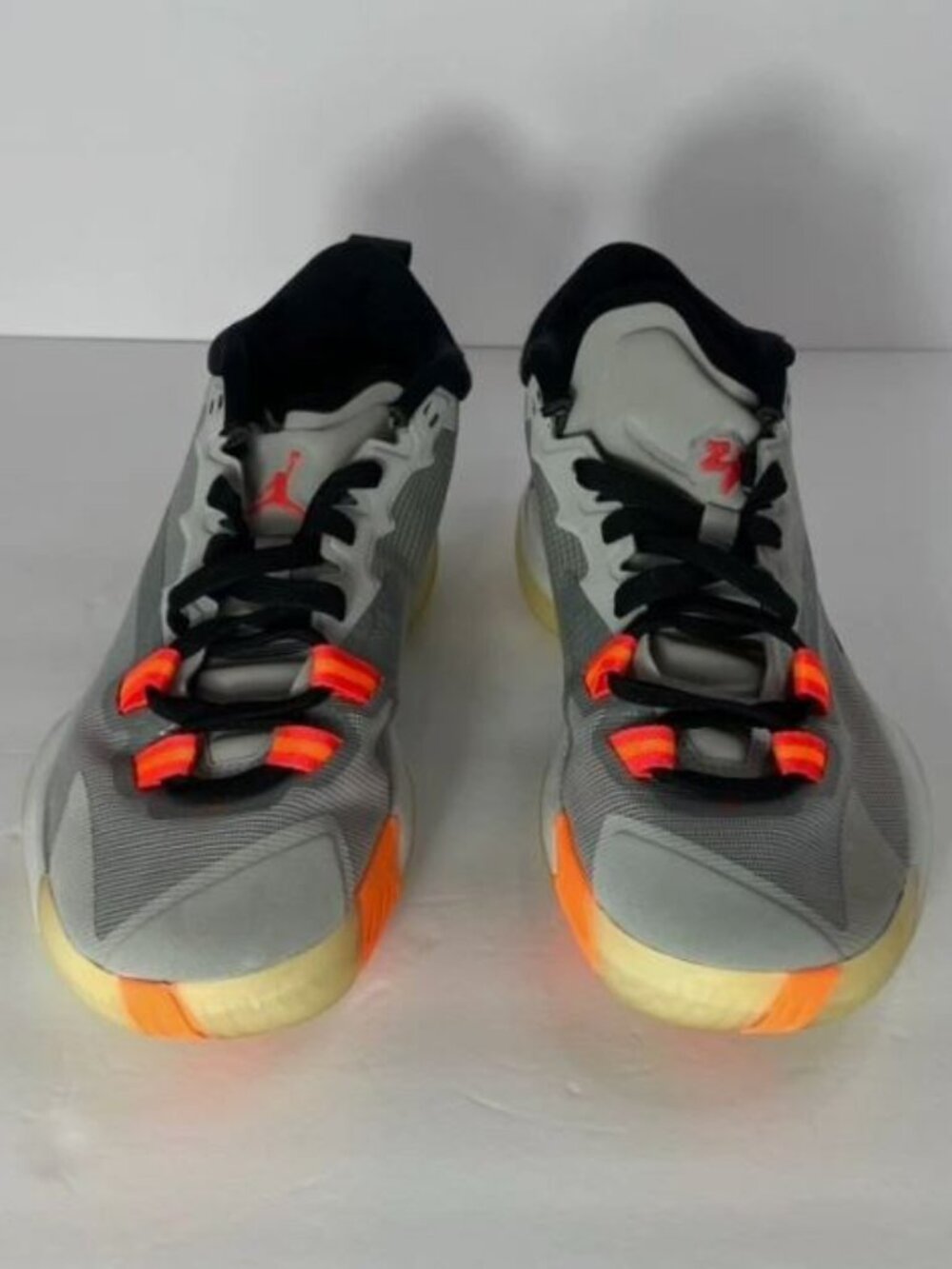 Nike Air Jordan Zion 1 Boys Size 5.5Y Gray Walking Basketball Shoes Sneakers